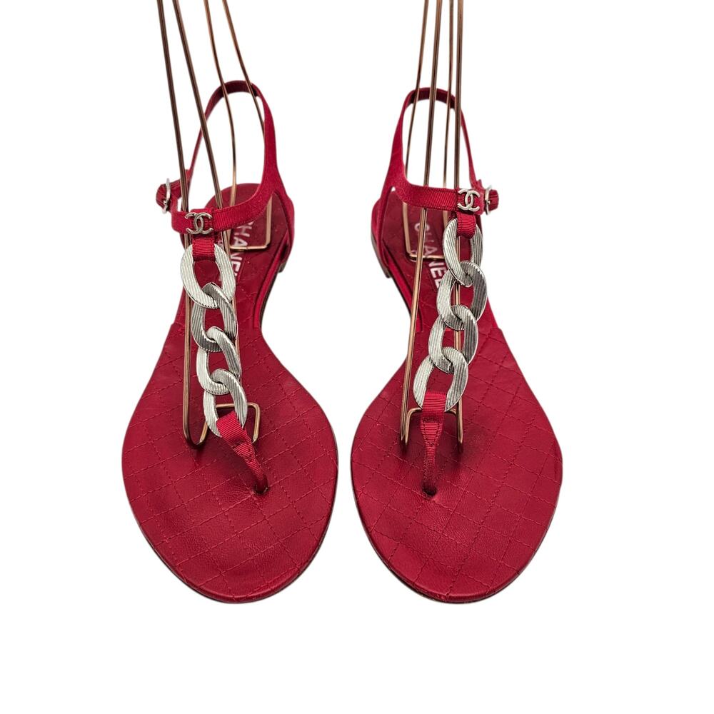 Chanel CC Chain Flat Thong Sandal Quilted Red Leather Silver Size 39 US 8 8.5 - Picture 3 of 12